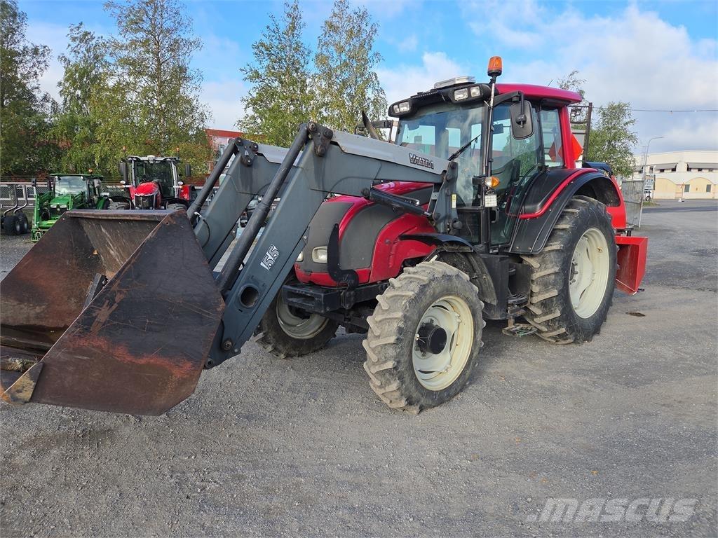 Valtra N121 Tratores Agrícolas usados