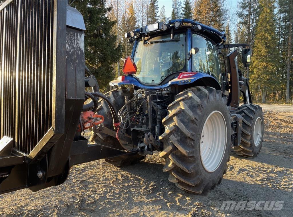 Valtra N134 Tratores Agrícolas usados