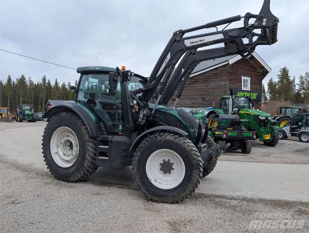 Valtra N154E Twintrac Tratores Agrícolas usados