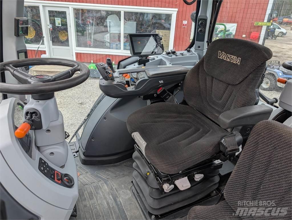 Valtra N154E Twintrac Tratores Agrícolas usados