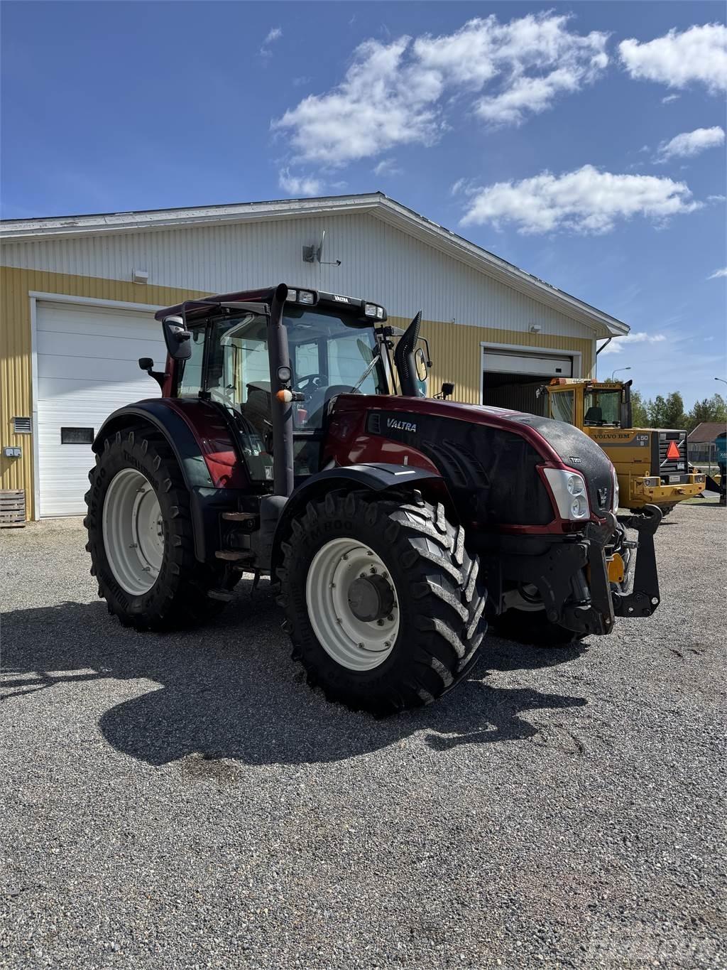 Valtra T203 Direct Tratores Agrícolas usados