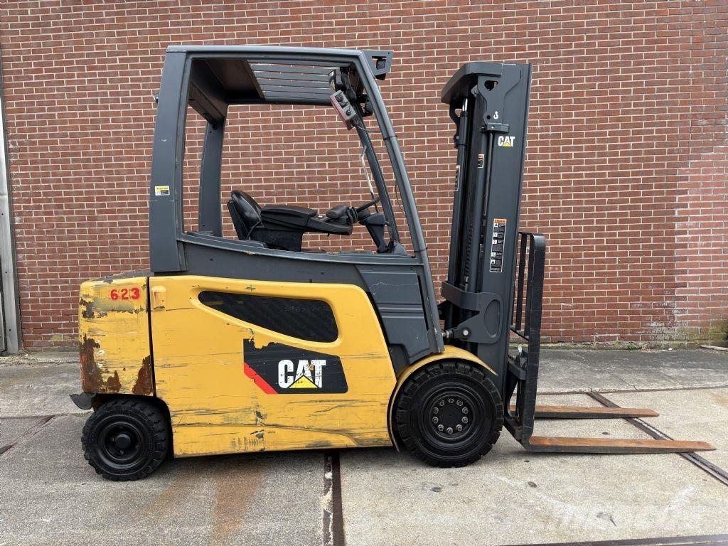 CAT 2EP5000 Empilhadores eléctricos