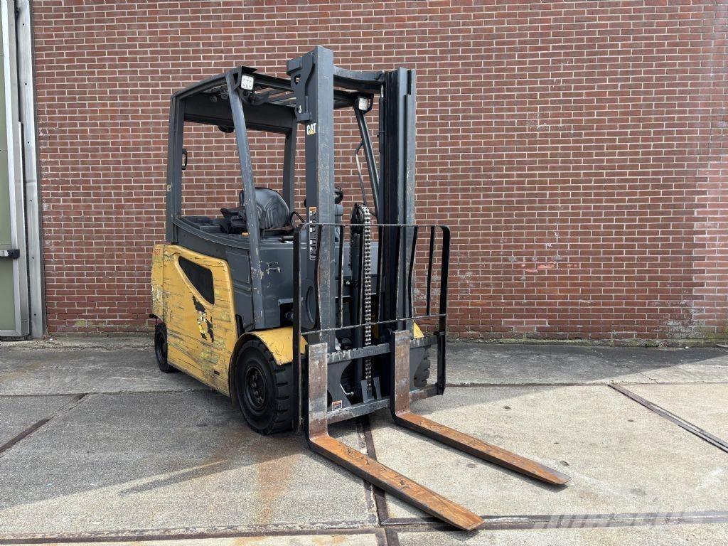 CAT 2EP5000 Empilhadores eléctricos