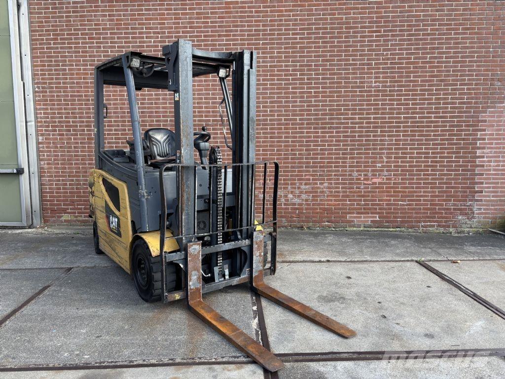 CAT 2EPC5000 Empilhadores eléctricos