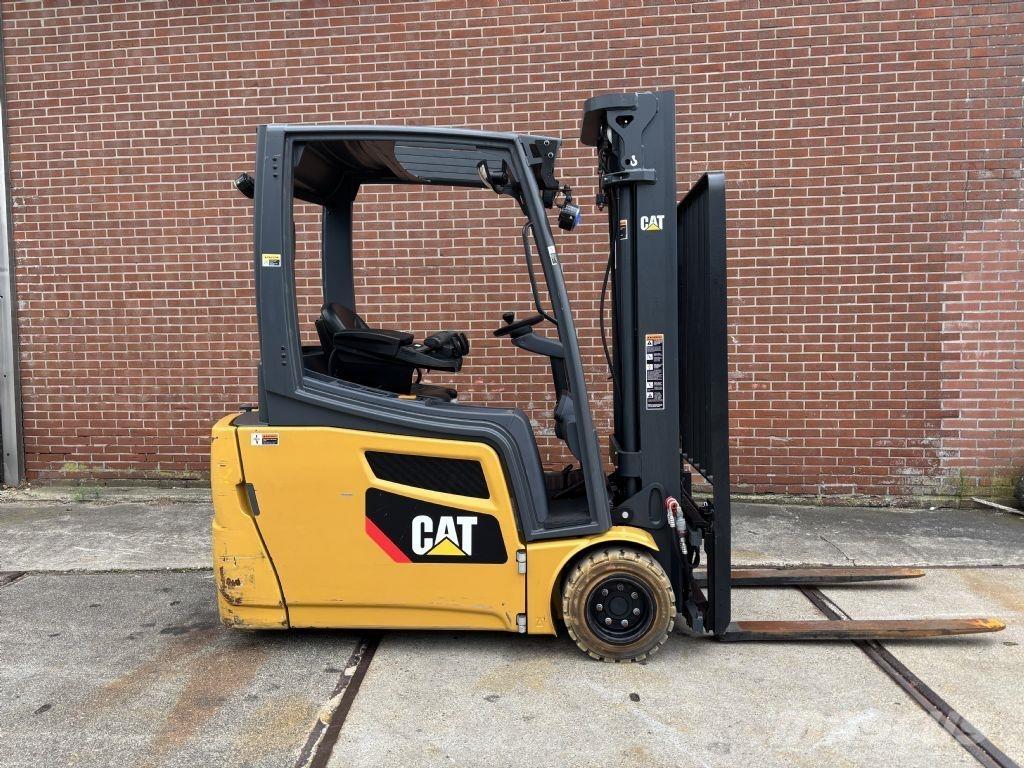 CAT 2ET4000 Empilhadores eléctricos