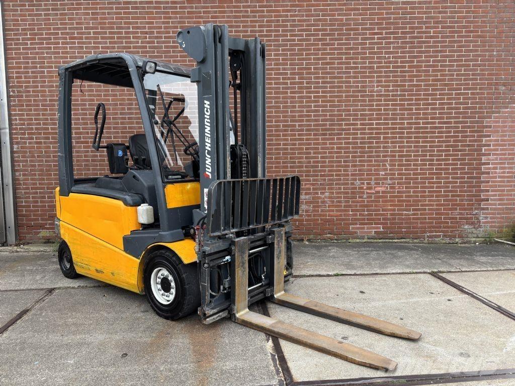 Jungheinrich EFG 430 Empilhadores eléctricos