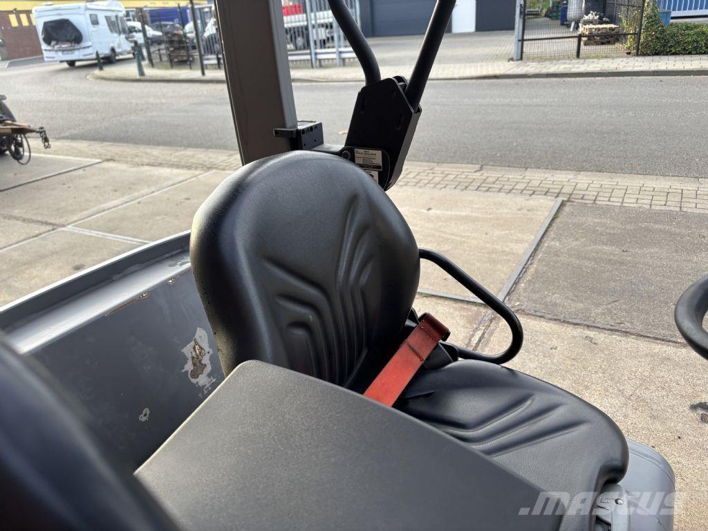 Jungheinrich EFG320 Empilhadores eléctricos