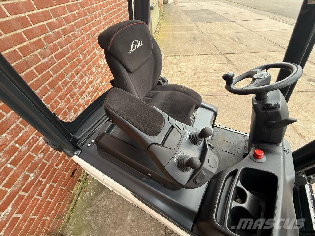 Linde E14-02 Empilhadores eléctricos