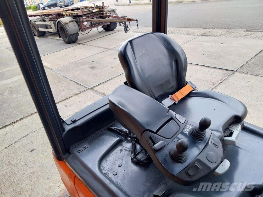 Linde E20L-02 Empilhadores eléctricos