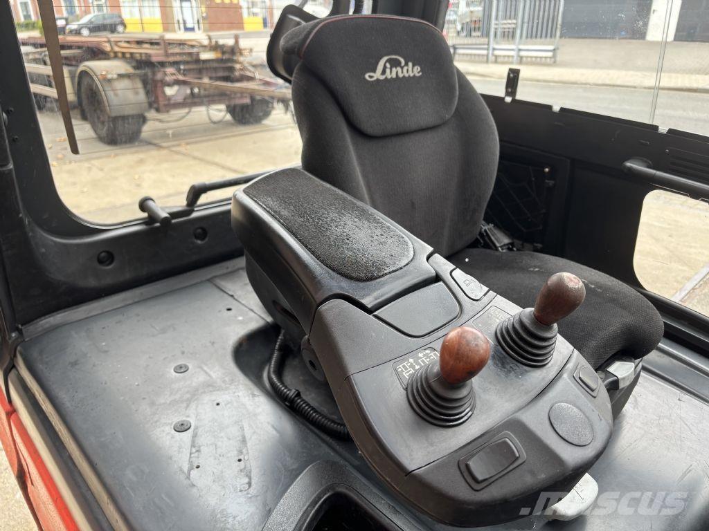 Linde E25L-01 Empilhadores eléctricos