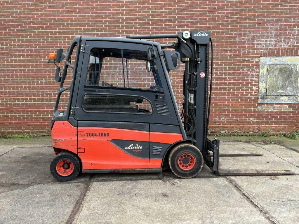 Linde E25L-01 Empilhadores eléctricos