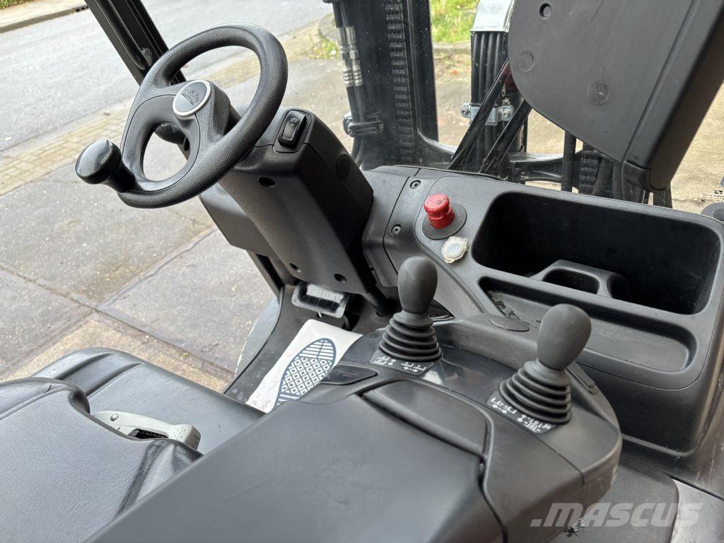 Linde E25L-01 Empilhadores eléctricos