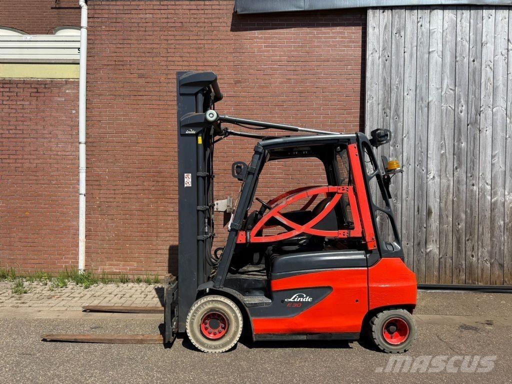 Linde E30-01 Empilhadores eléctricos