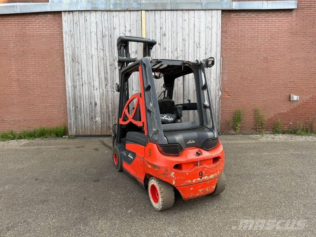 Linde E30-01 Empilhadores eléctricos
