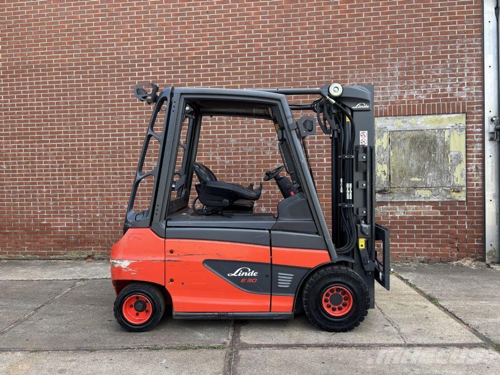 Linde E30-01 Empilhadores eléctricos