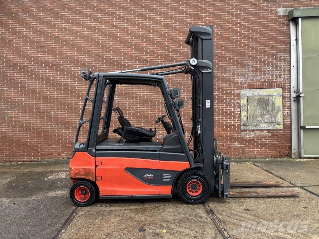 Linde E30L-01 Empilhadores eléctricos