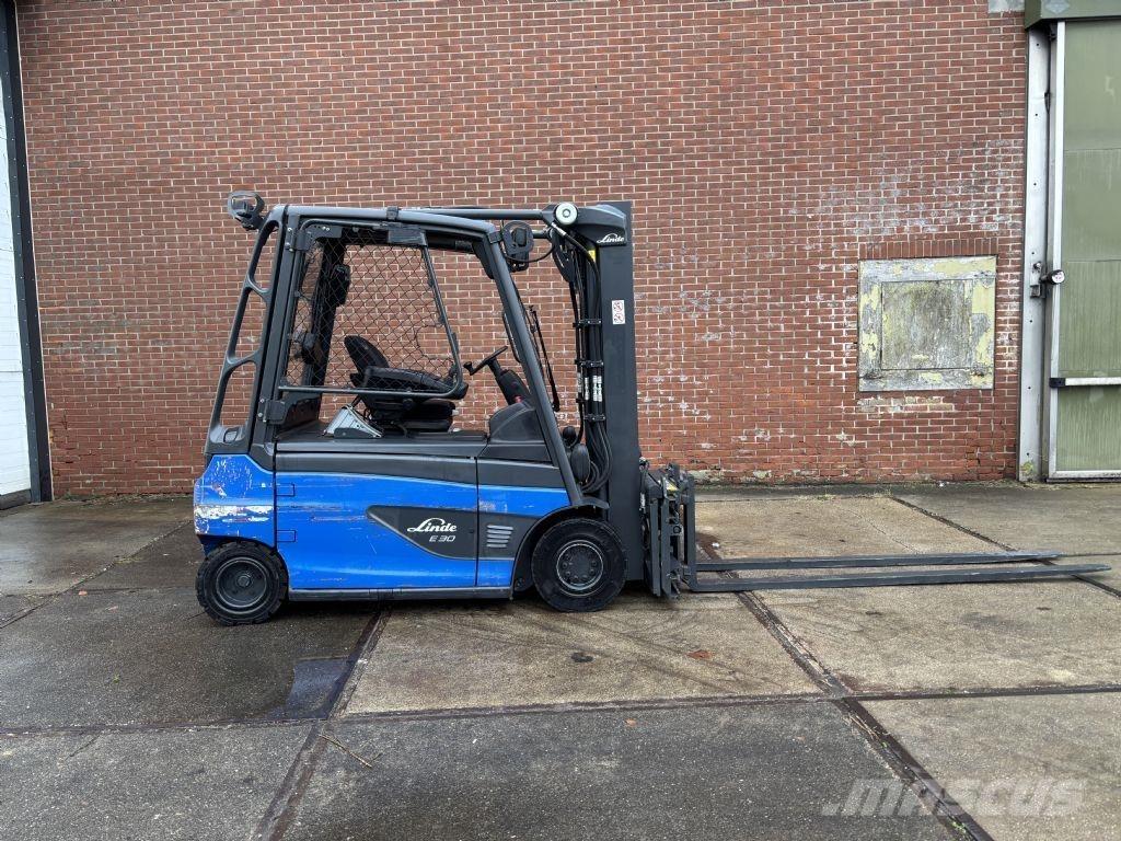 Linde E30L-01 Empilhadores eléctricos