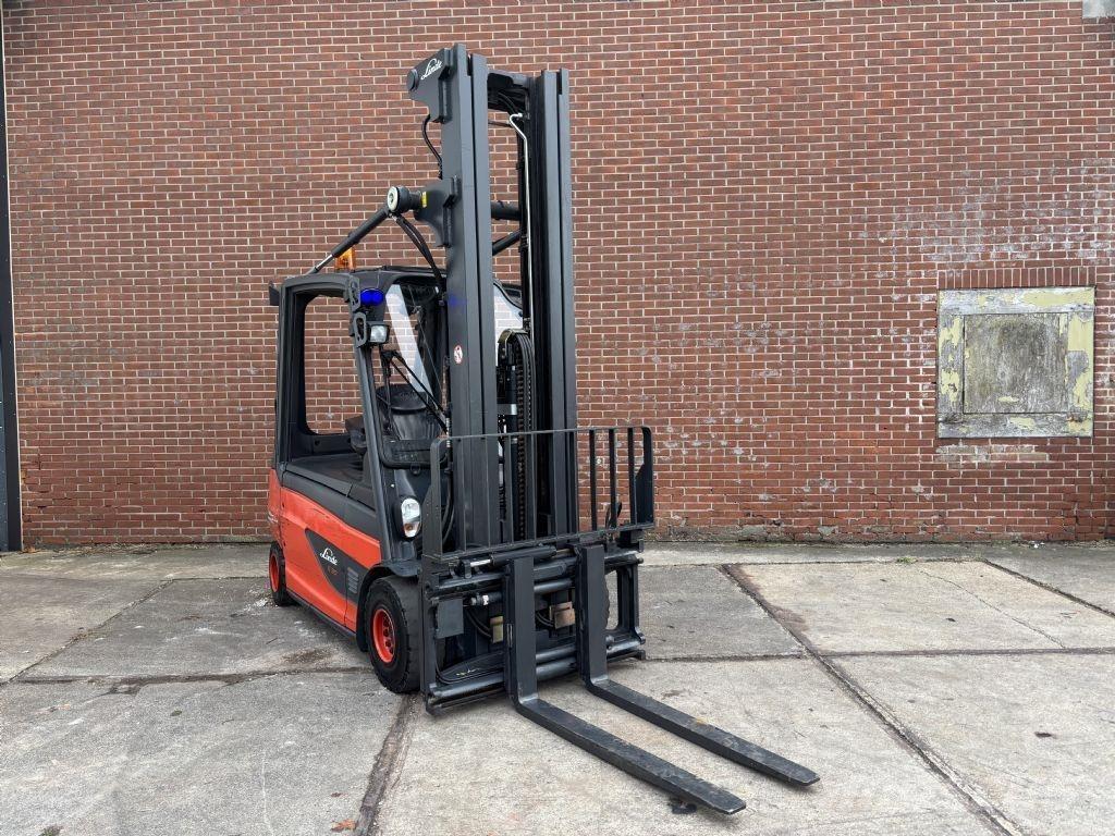 Linde E30L-01 Empilhadores eléctricos
