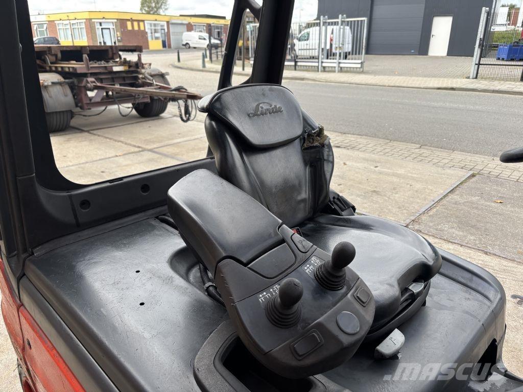 Linde E30L-01 Empilhadores eléctricos