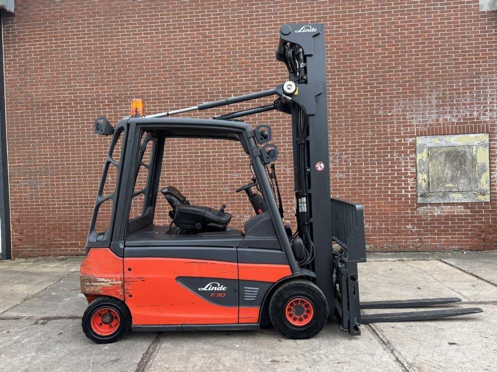 Linde E30L-01 Empilhadores eléctricos