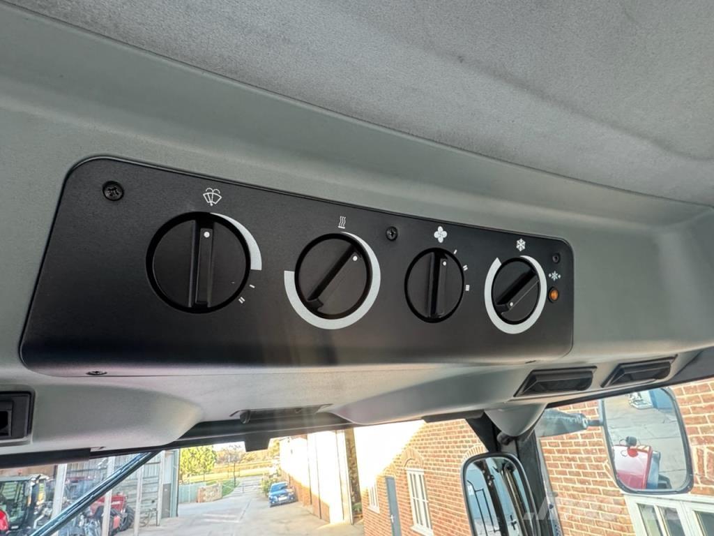 CASE MX 135 Tratores Agrícolas usados