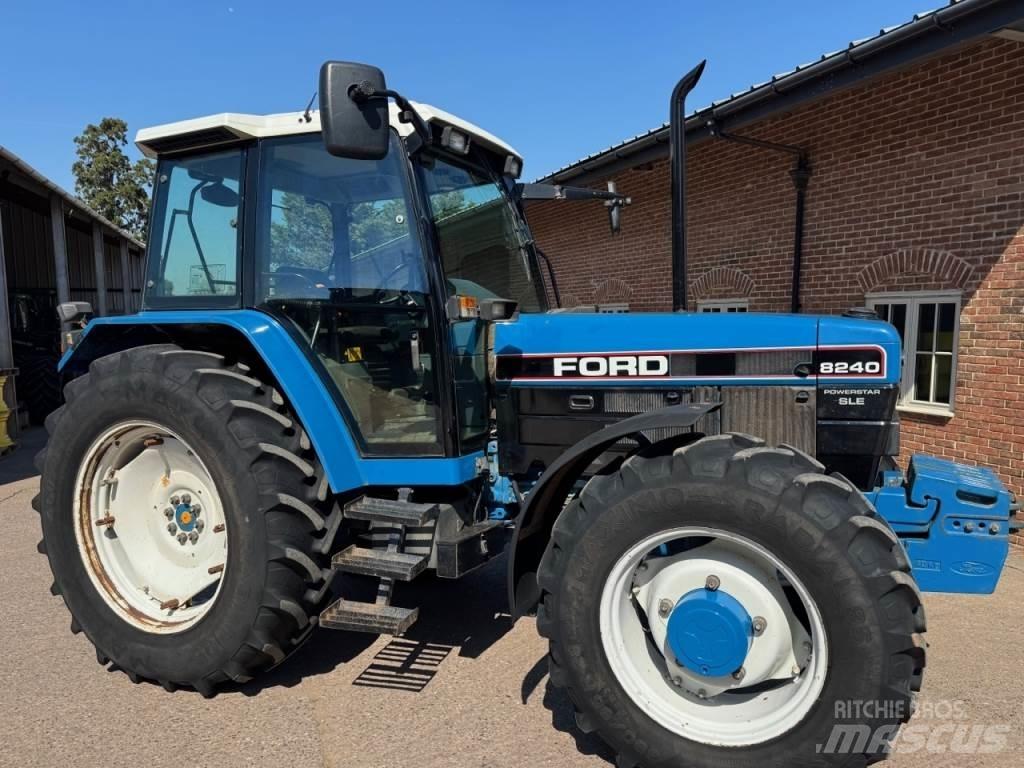 Ford 8240 SLE Tratores Agrícolas usados
