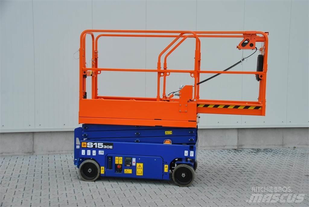 JCB S1530E Elevadores de tesoura