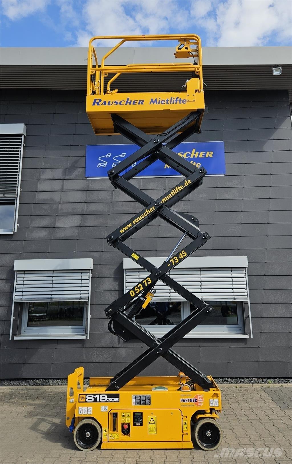 JCB S1930E Plataformas aéreas montadas em atrelados