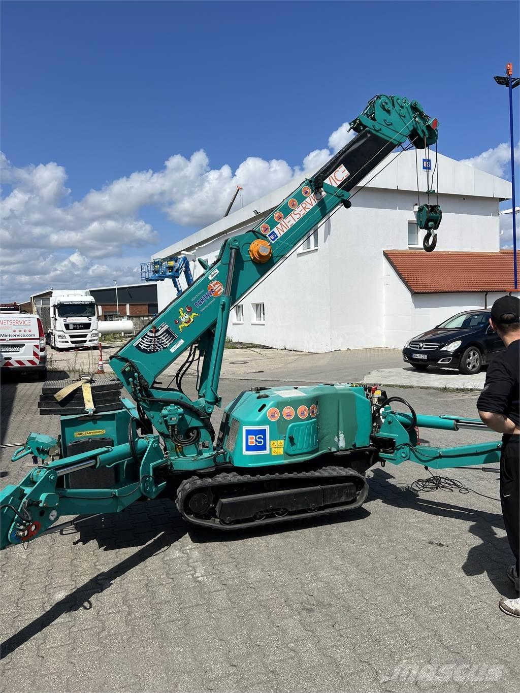 Maeda MC285 Mini gruas