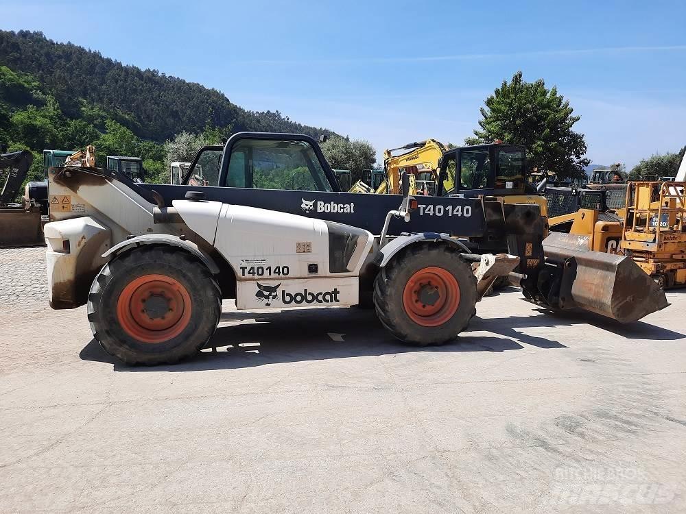 Bobcat T40-140 Empilhadores Elevadores