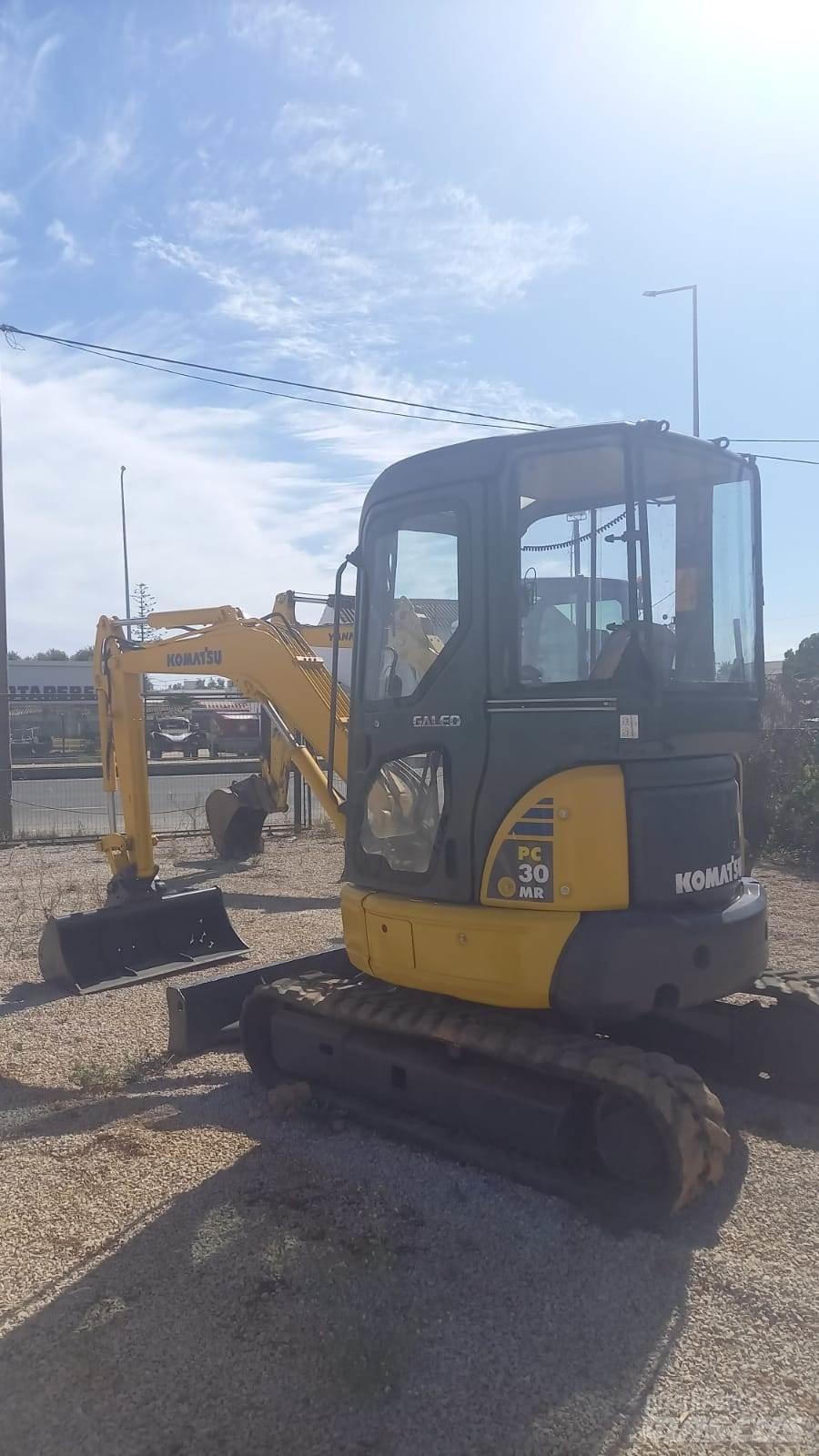 Komatsu PC30MR-2 Mini Escavadoras <7t