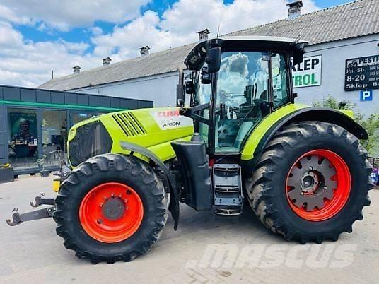 CLAAS ARION 640 Tratores Agrícolas usados
