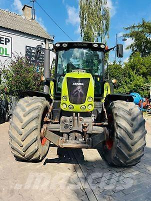 CLAAS ARION 640 Tratores Agrícolas usados