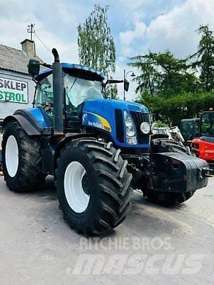 New Holland T8020 Tratores Agrícolas usados