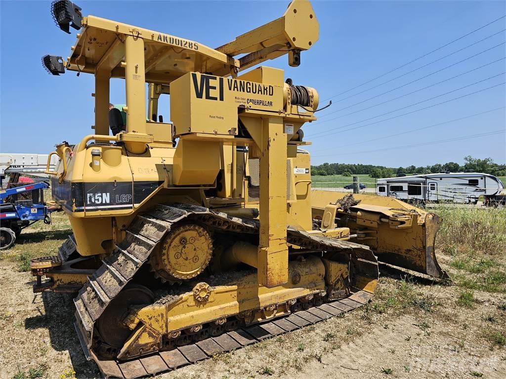 CAT D5N LGP Dozers - Tratores rastos