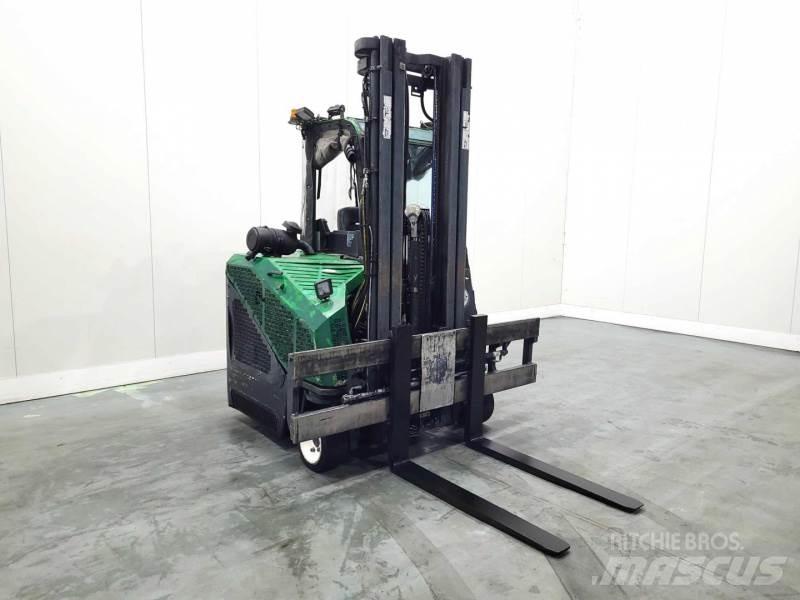 Combilift C3000 CB Empilhadores de 4 vias
