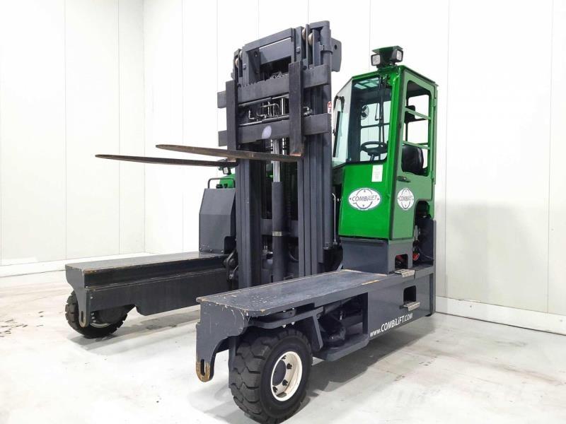 Combilift C8000 GAS Empilhadores de 4 vias