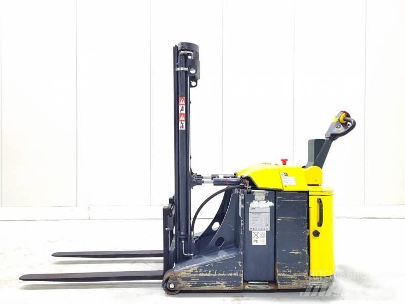 Combilift CS1500 Self propelled stackers