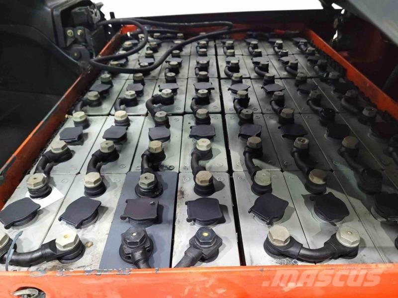 Linde E30-01 Empilhadores eléctricos