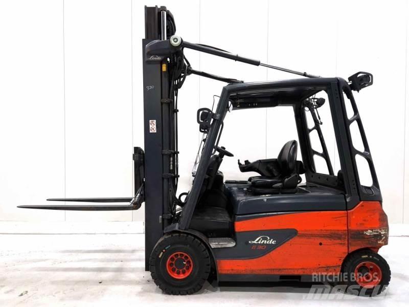 Linde E30L-01 Empilhadores eléctricos