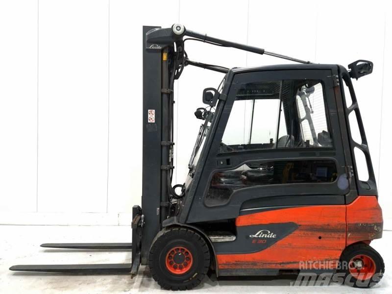 Linde E30L-01 Empilhadores eléctricos