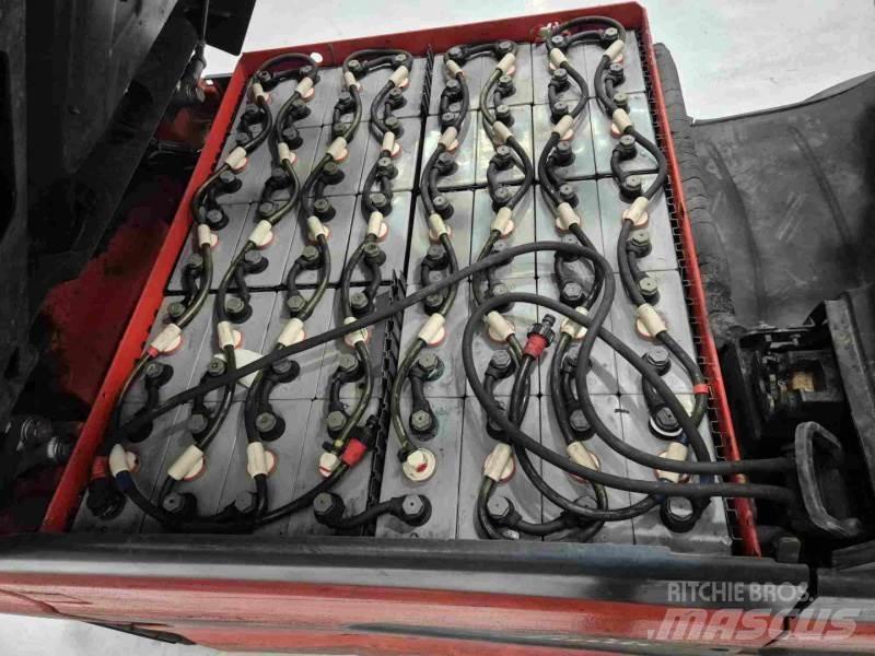 Linde E30L-01 Empilhadores eléctricos