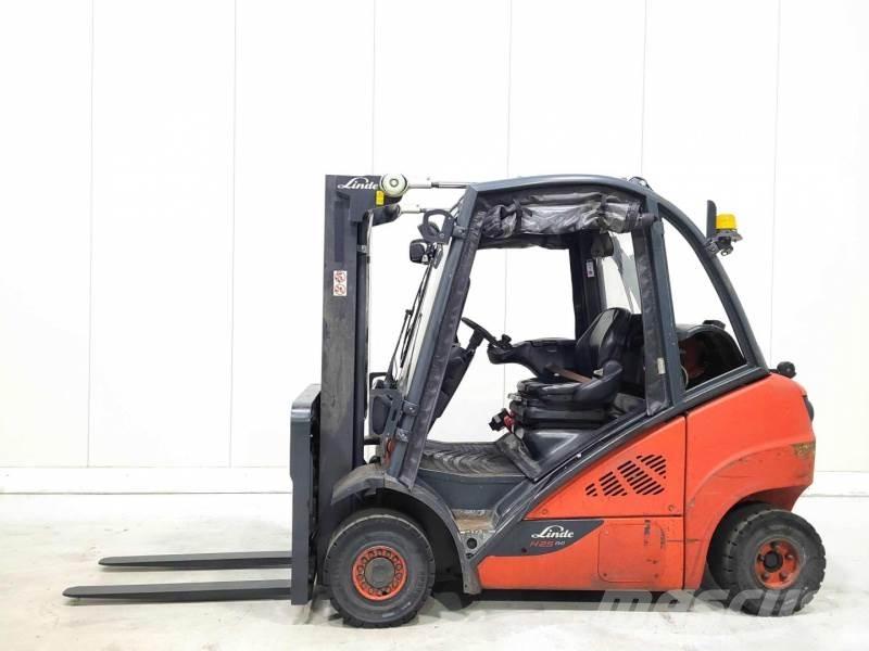 Linde H25T-02 Empilhadores a gás