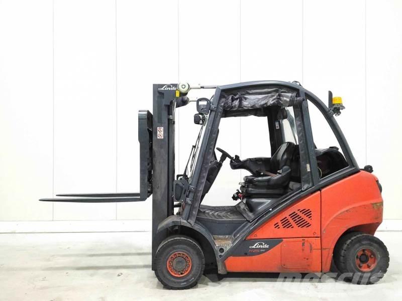 Linde H25T-02 Empilhadores a gás