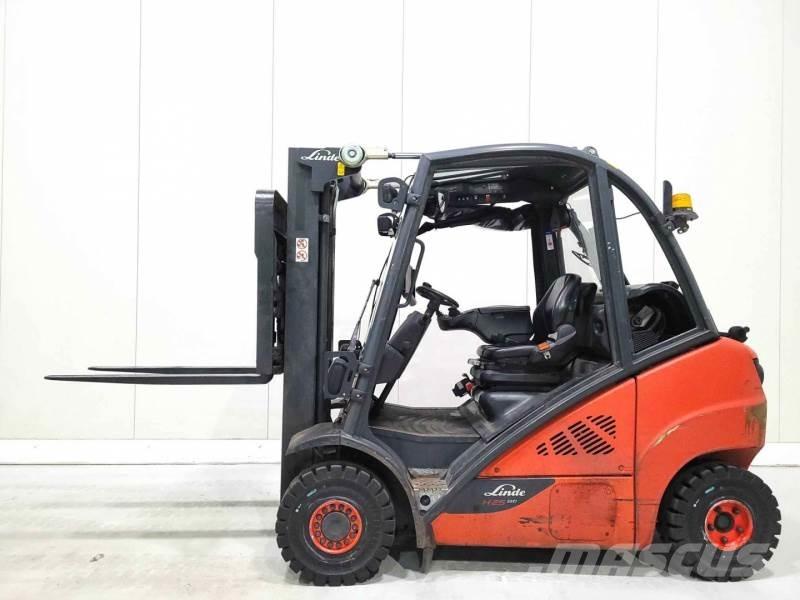 Linde H25T-02 Empilhadores a gás