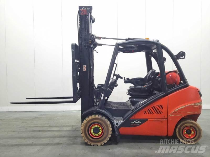 Linde H30T-02 393 Empilhadores a gás