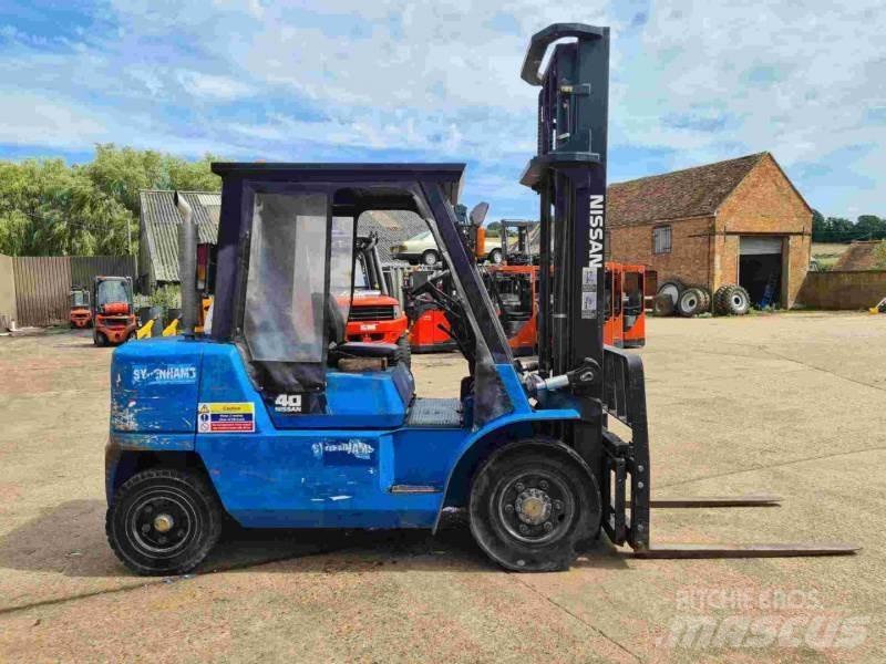 Nissan FO4D40Q2 Empilhadores Diesel
