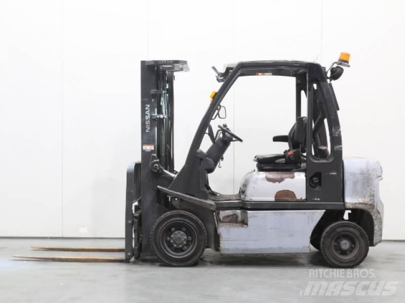 Nissan Y1D2A25Q Empilhadores Diesel