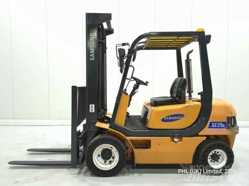 Samsung SF25D Empilhadores Diesel