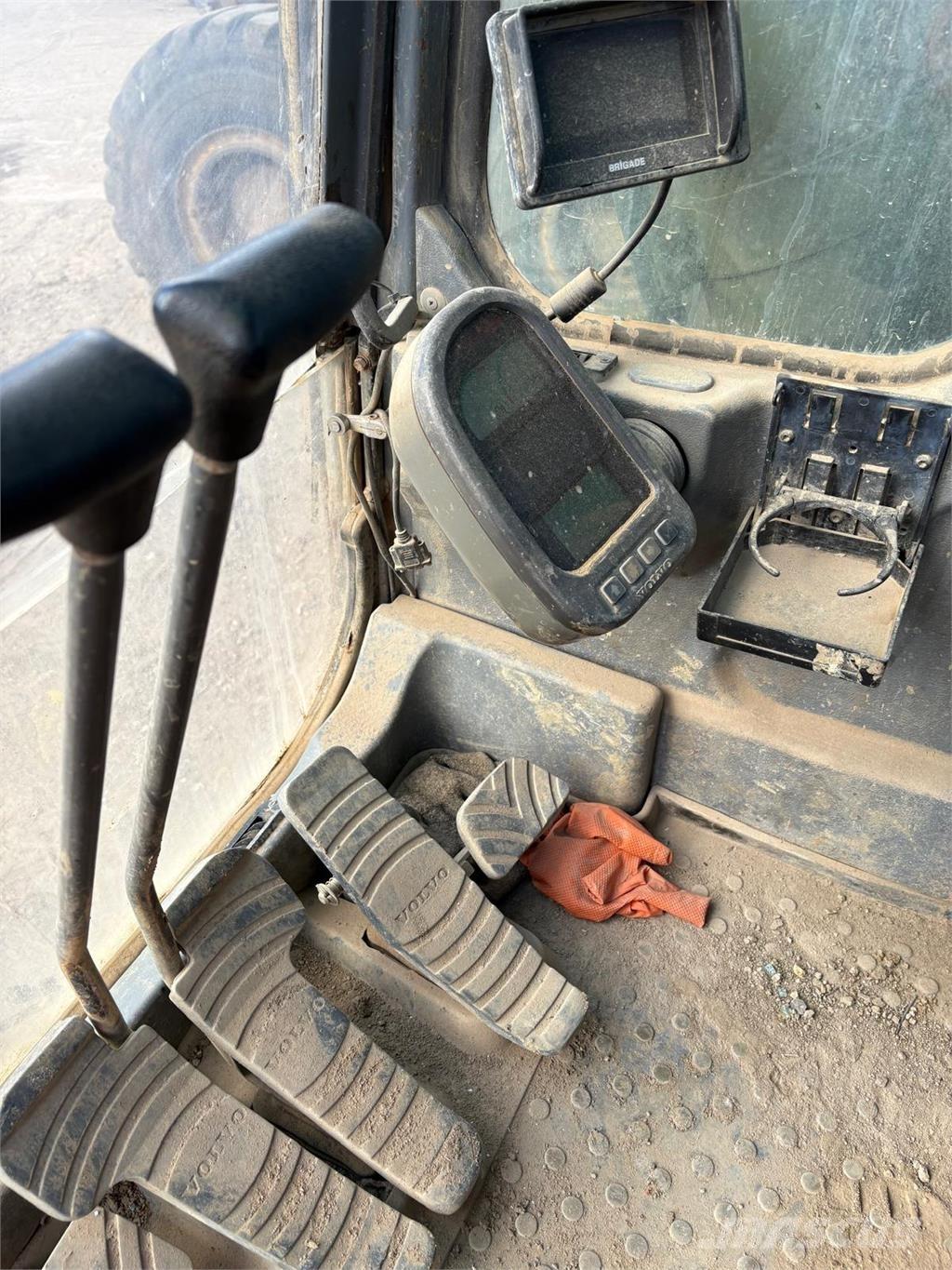 Volvo EC290BLC Escavadoras de rastos